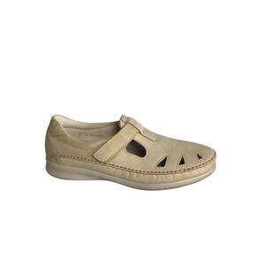 SAS  Women Comfort Shoes Sz. 9 Beige EUC Mary Jane Tripod Casual Granny